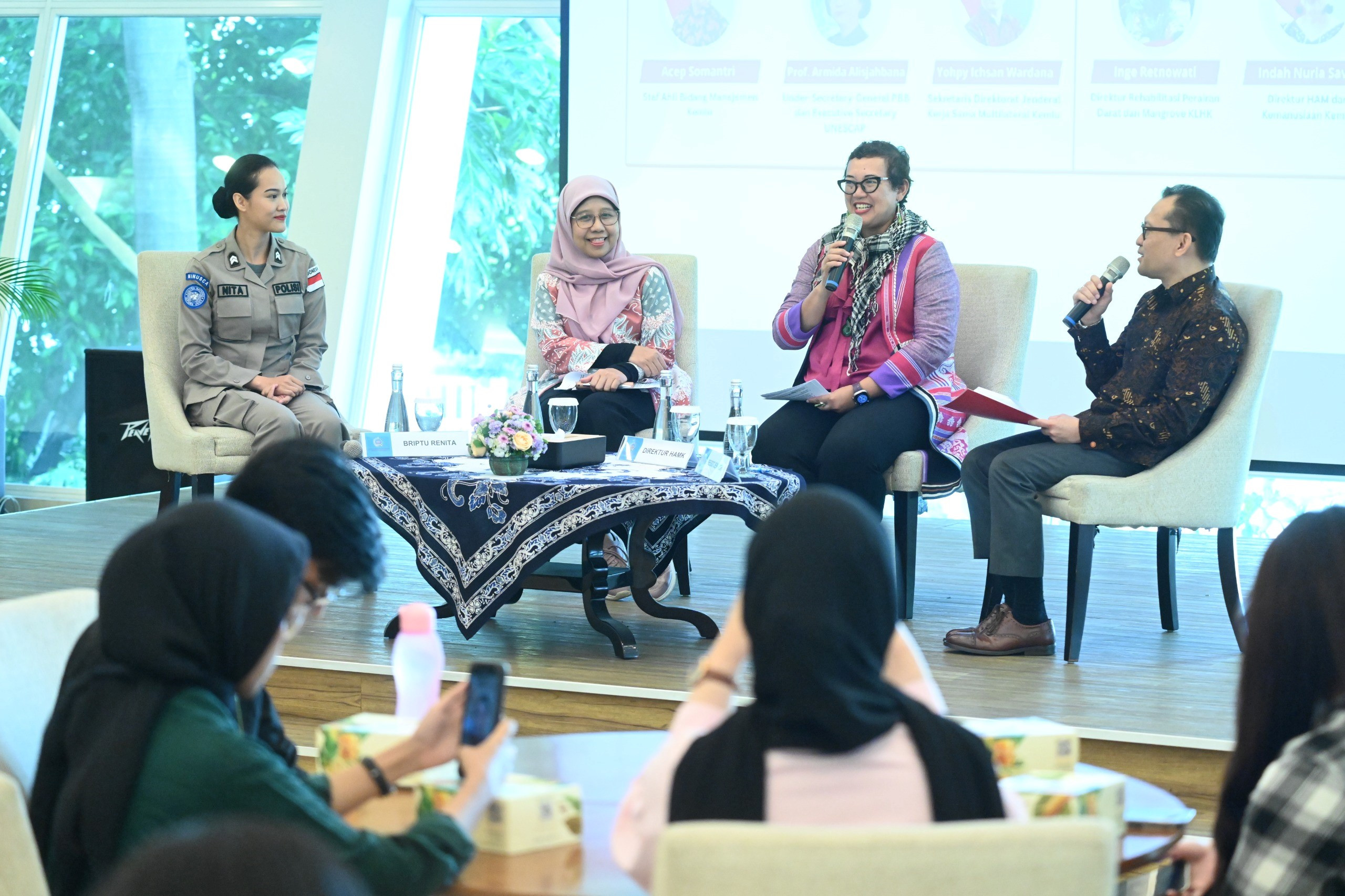 Talk-show "Her Diplomacy: Kepemimpinan dan Prestasi Perempuan Indonesia di Forum Internasional"